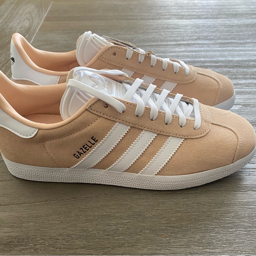 Adidas Gazelle size 9